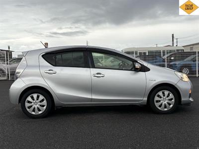 2012 Toyota Aqua - Thumbnail