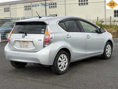 2012 Toyota Aqua - Thumbnail