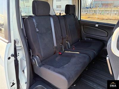 2014 Nissan Serena - Thumbnail