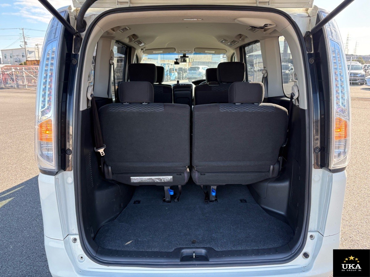 2014 Nissan Serena