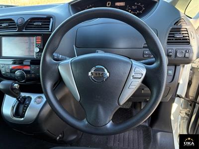 2014 Nissan Serena - Thumbnail
