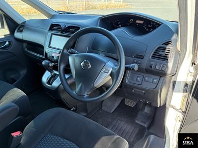 2014 Nissan Serena - Thumbnail