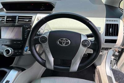 2012 Toyota Prius - Thumbnail