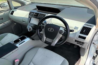 2012 Toyota Prius - Thumbnail