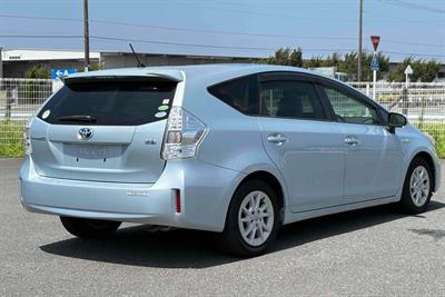 2012 Toyota Prius - Thumbnail