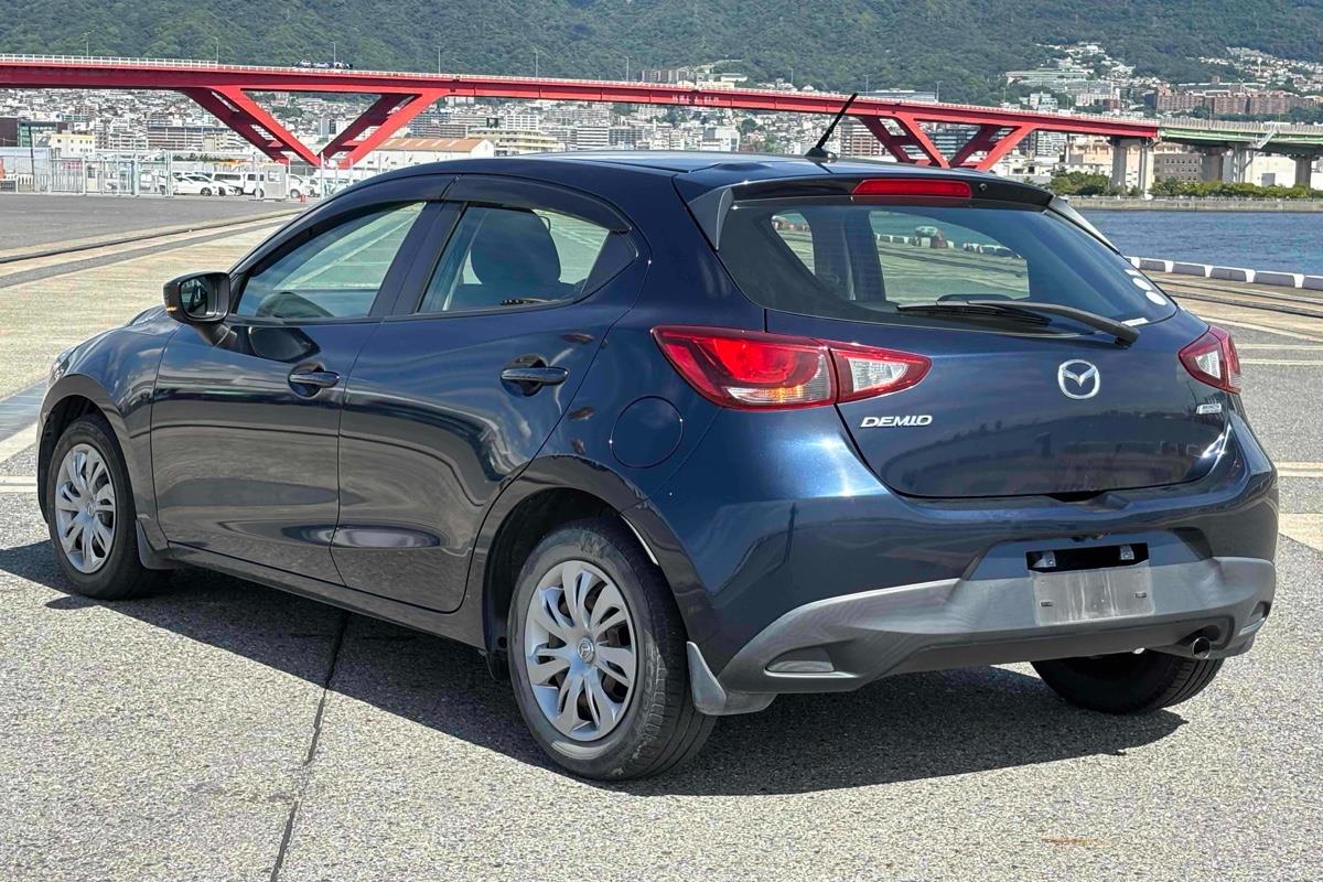2017 Mazda Demio