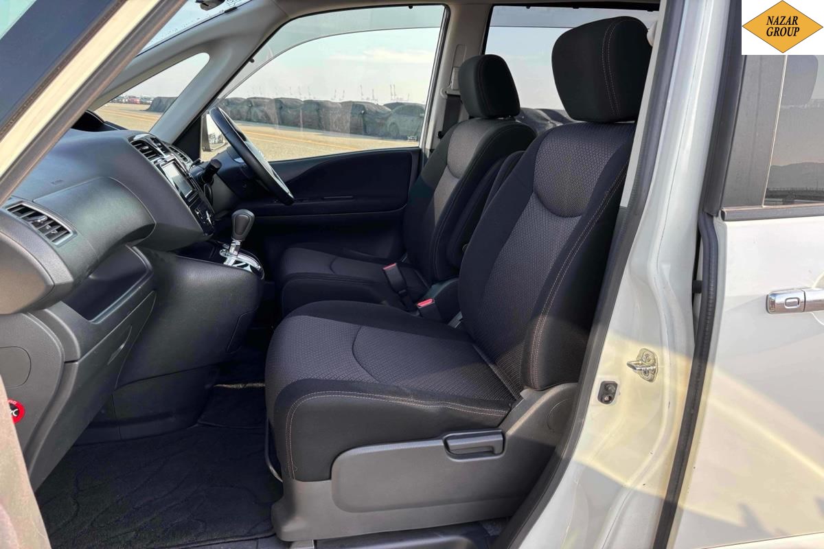 2013 Nissan Serena