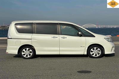 2013 Nissan Serena - Thumbnail