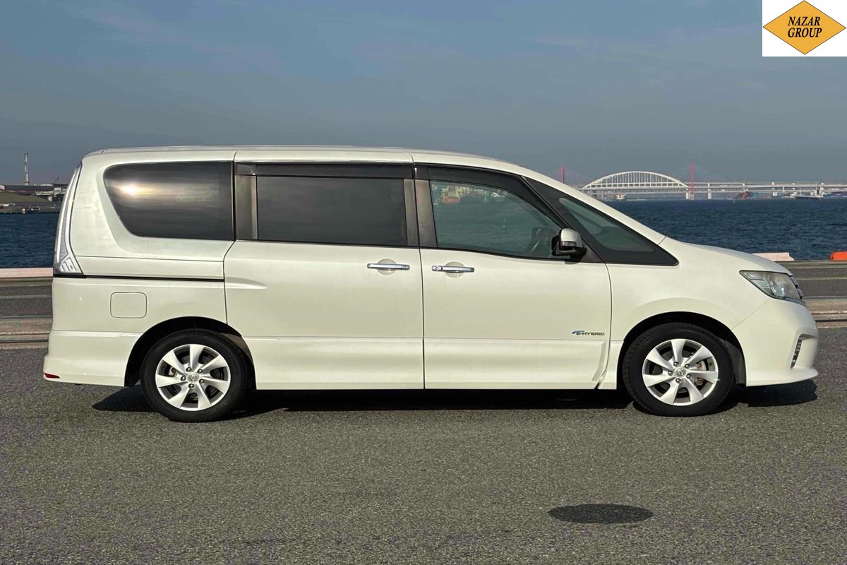 2013 Nissan Serena