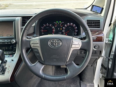 2012 Toyota Alphard - Thumbnail