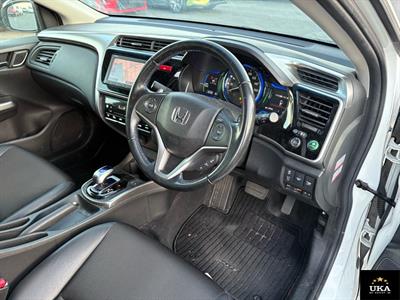 2016 Honda Grace - Thumbnail