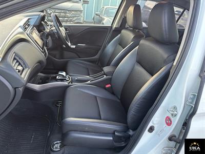 2016 Honda Grace - Thumbnail