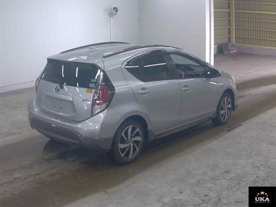 2015 Toyota Aqua - Thumbnail