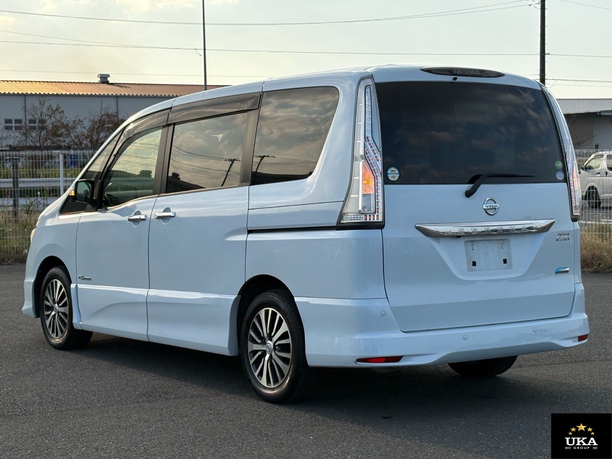 2015 Nissan Serena