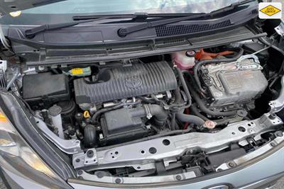 2017 Toyota Sienta - Thumbnail
