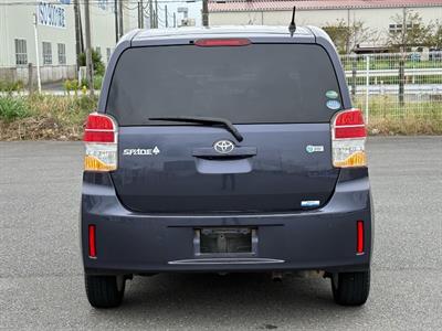 2015 Toyota Spade - Thumbnail