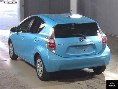 2013 Toyota Aqua - Thumbnail