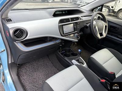2013 Toyota Aqua - Thumbnail