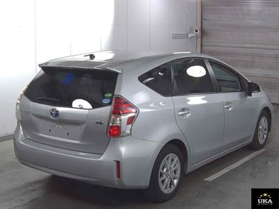 2015 Toyota Prius - Thumbnail