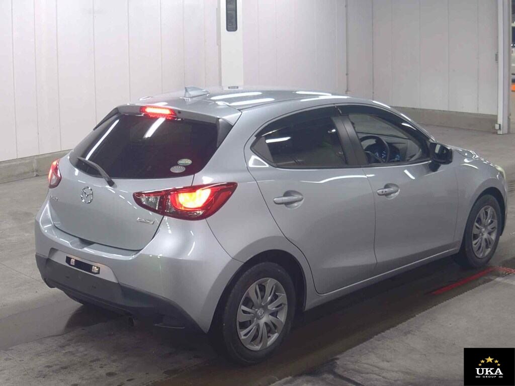 2017 Mazda Demio