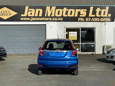 2018 Honda Fit - Thumbnail