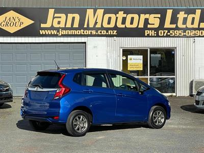 2018 Honda Fit - Thumbnail