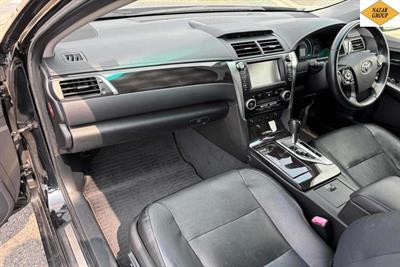 2012 Toyota Camry - Thumbnail