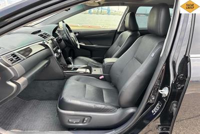 2012 Toyota Camry - Thumbnail