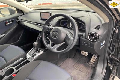2014 Mazda Demio - Thumbnail