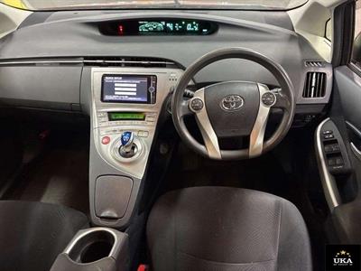 2014 Toyota Prius - Thumbnail