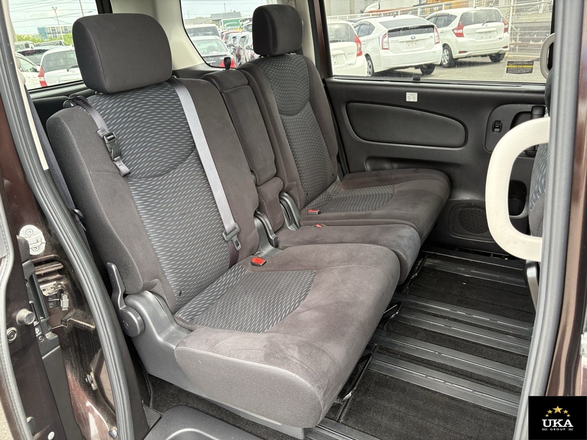 2015 Nissan Serena