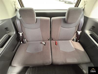 2015 Nissan Serena - Thumbnail