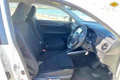 2016 Toyota Corolla - Thumbnail