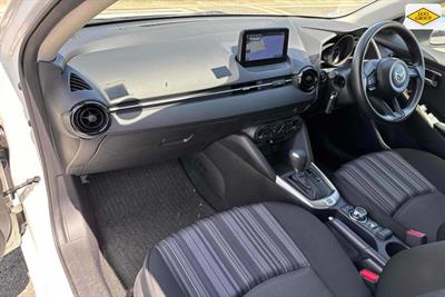 2020 Mazda 2 - Thumbnail