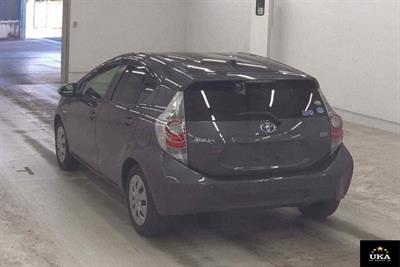 2012 Toyota Aqua - Thumbnail