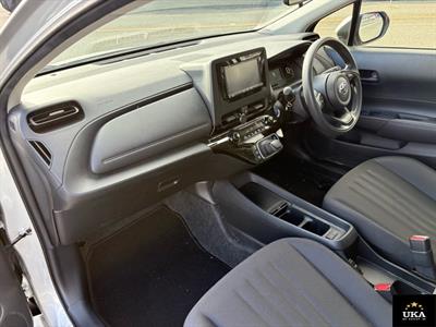 2022 Toyota Aqua - Thumbnail