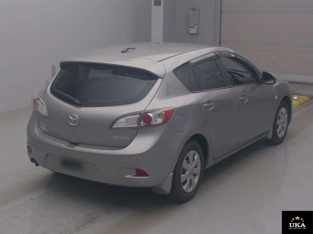 2013 Mazda Axela