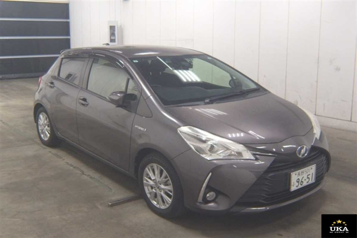 2017 Toyota Vitz