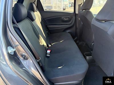 2017 Toyota Vitz - Thumbnail