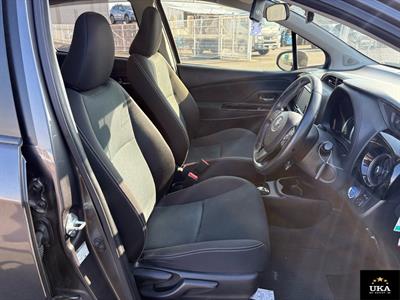 2017 Toyota Vitz - Thumbnail