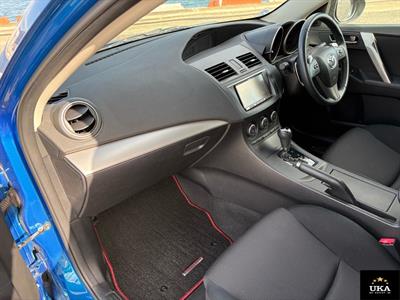 2013 Mazda Axela - Thumbnail