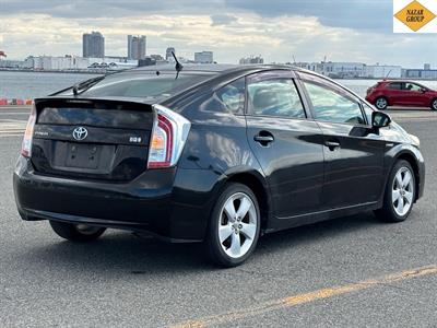 2013 Toyota Prius - Thumbnail