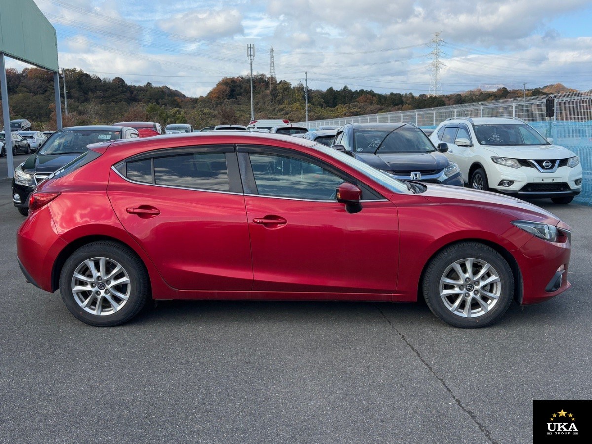 2014 Mazda Axela