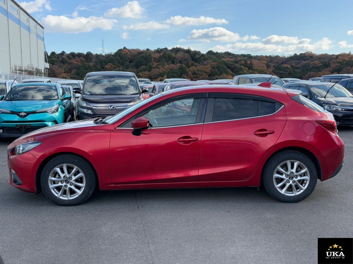2014 Mazda Axela