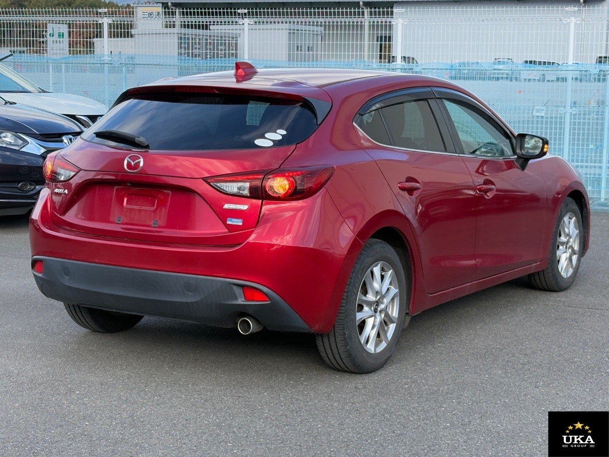 2014 Mazda Axela