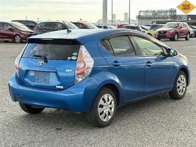 2014 Toyota Aqua - Thumbnail