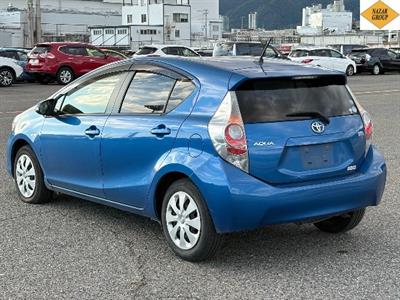 2014 Toyota Aqua - Thumbnail