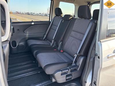 2019 Nissan Serena - Thumbnail