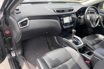 2015 Nissan X-Trail - Thumbnail