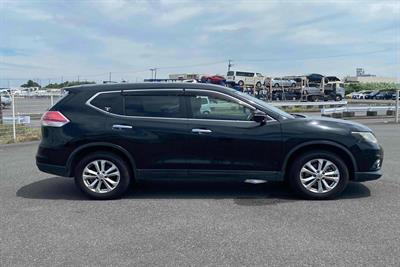 2015 Nissan X-Trail - Thumbnail